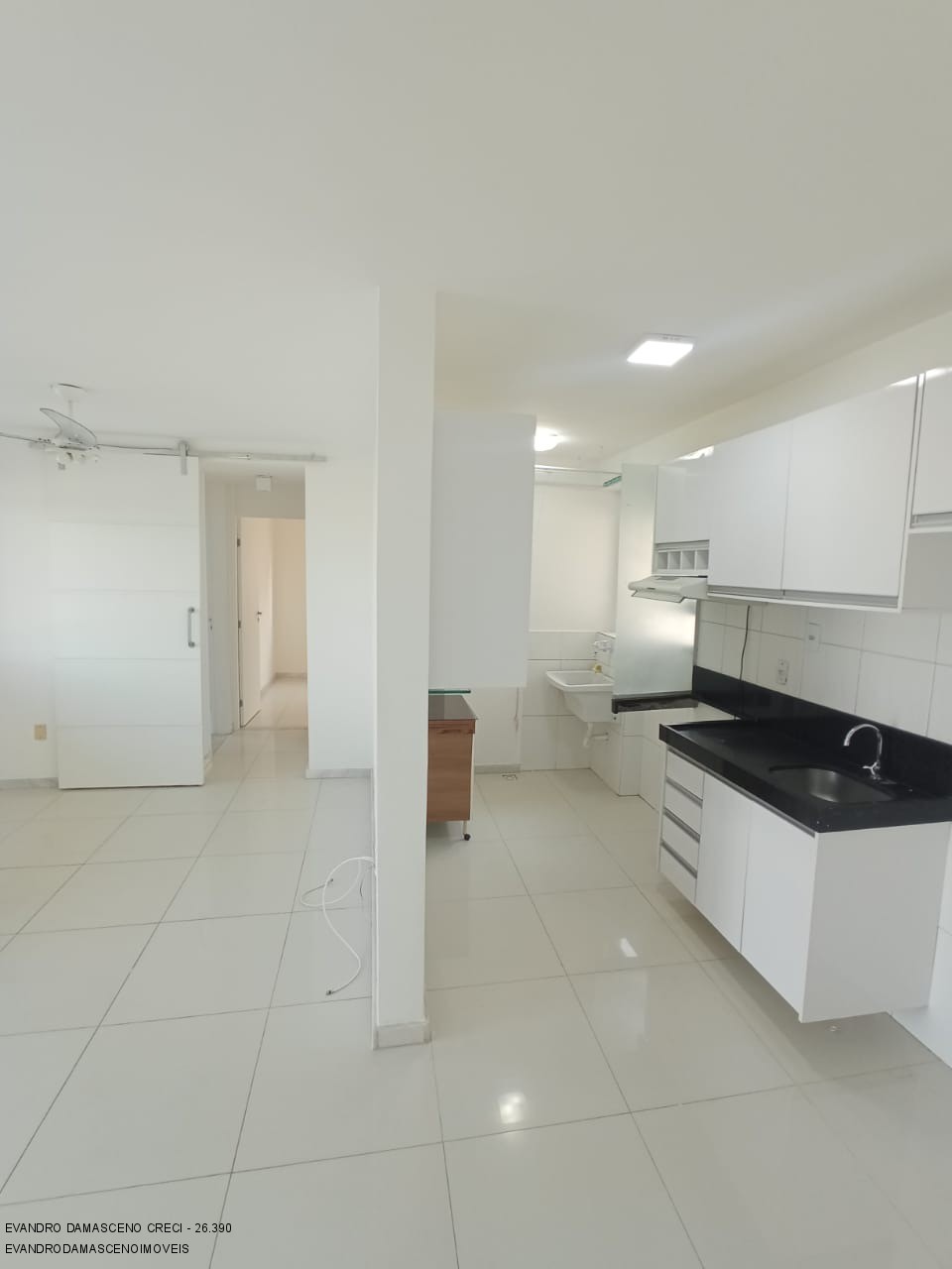 Apartamento à venda com 2 quartos, 62m² - Foto 10