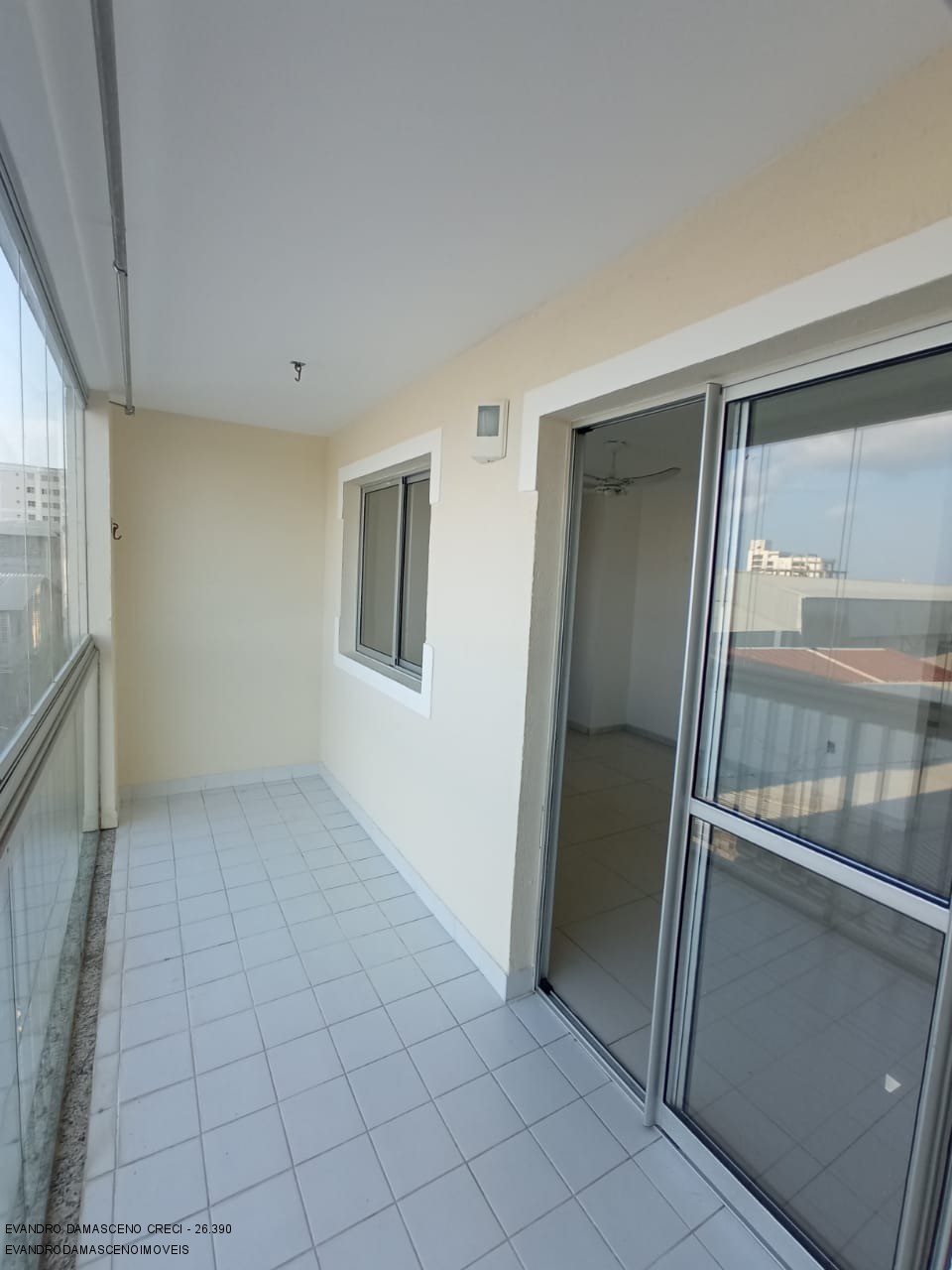 Apartamento à venda com 2 quartos, 62m² - Foto 8