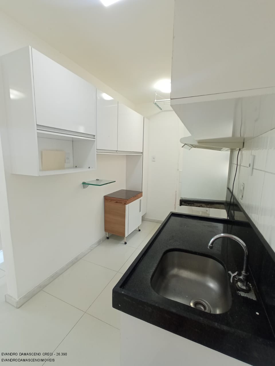 Apartamento à venda com 2 quartos, 62m² - Foto 2