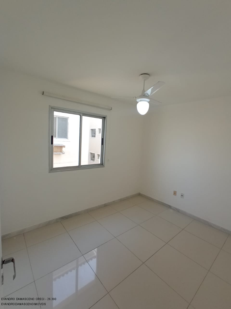 Apartamento à venda com 2 quartos, 62m² - Foto 11