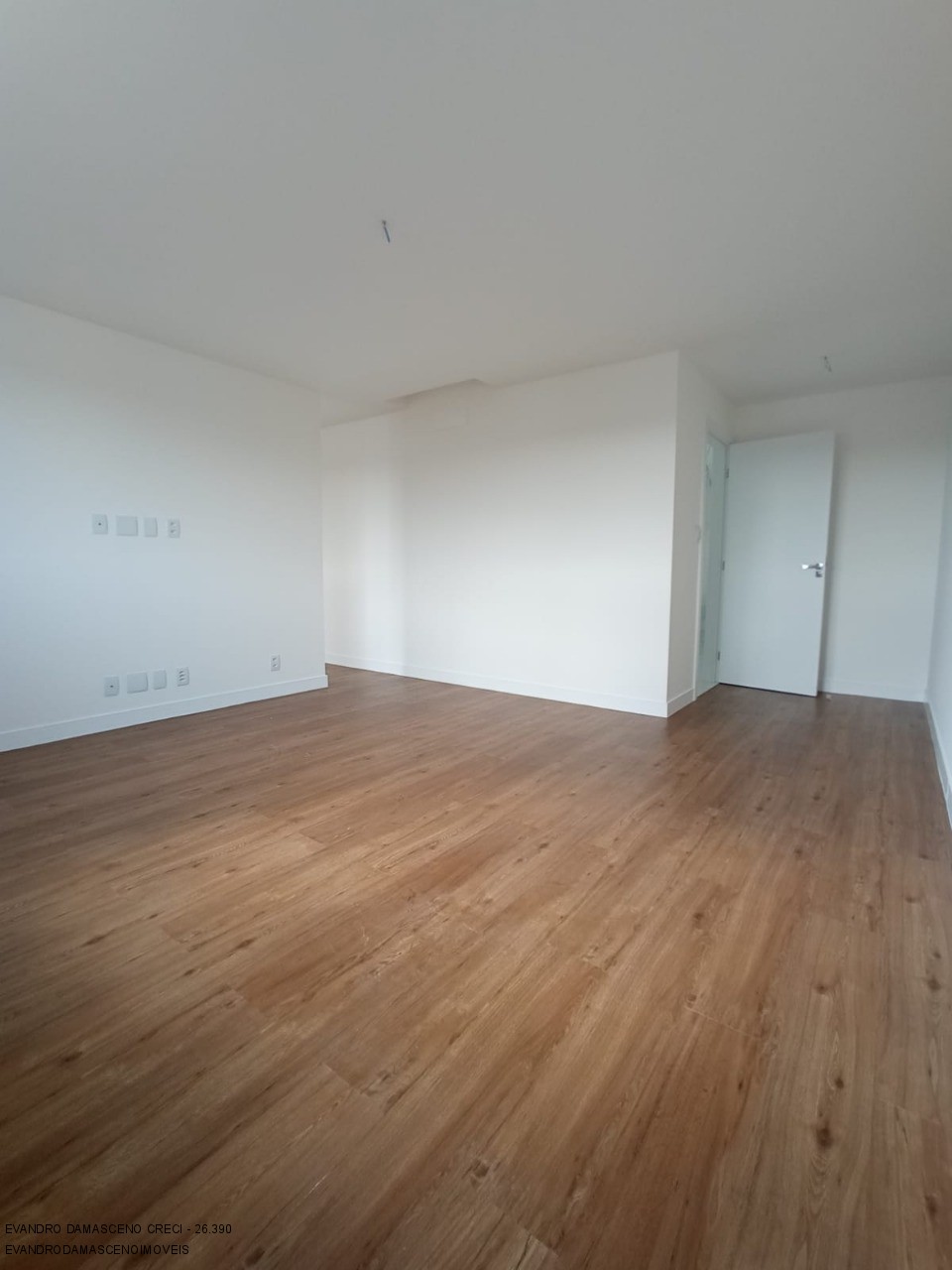 Casa à venda com 4 quartos, 250m² - Foto 21