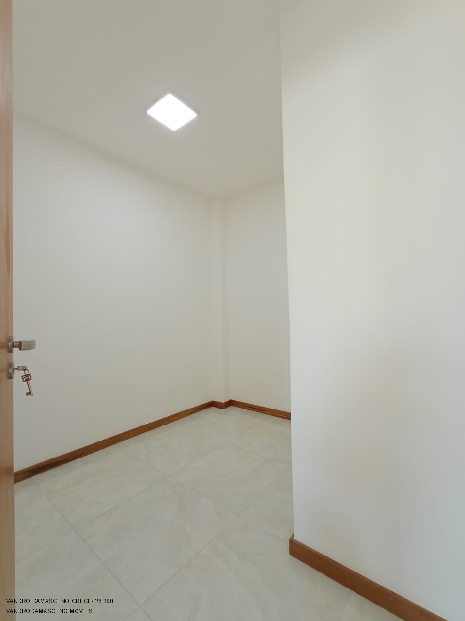 Casa à venda com 4 quartos, 220m² - Foto 29