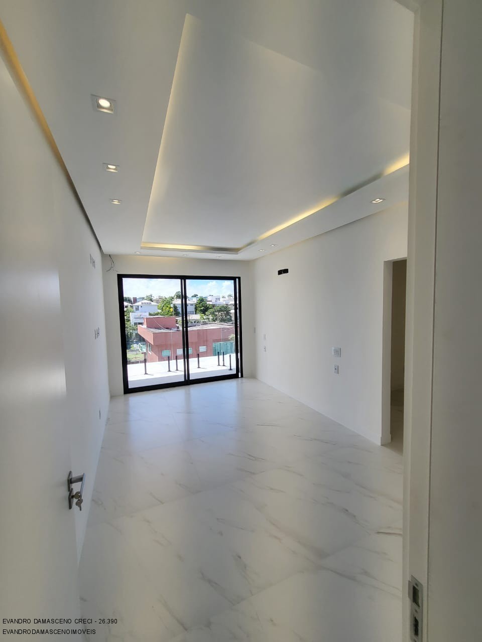 Casa à venda com 4 quartos, 267m² - Foto 30