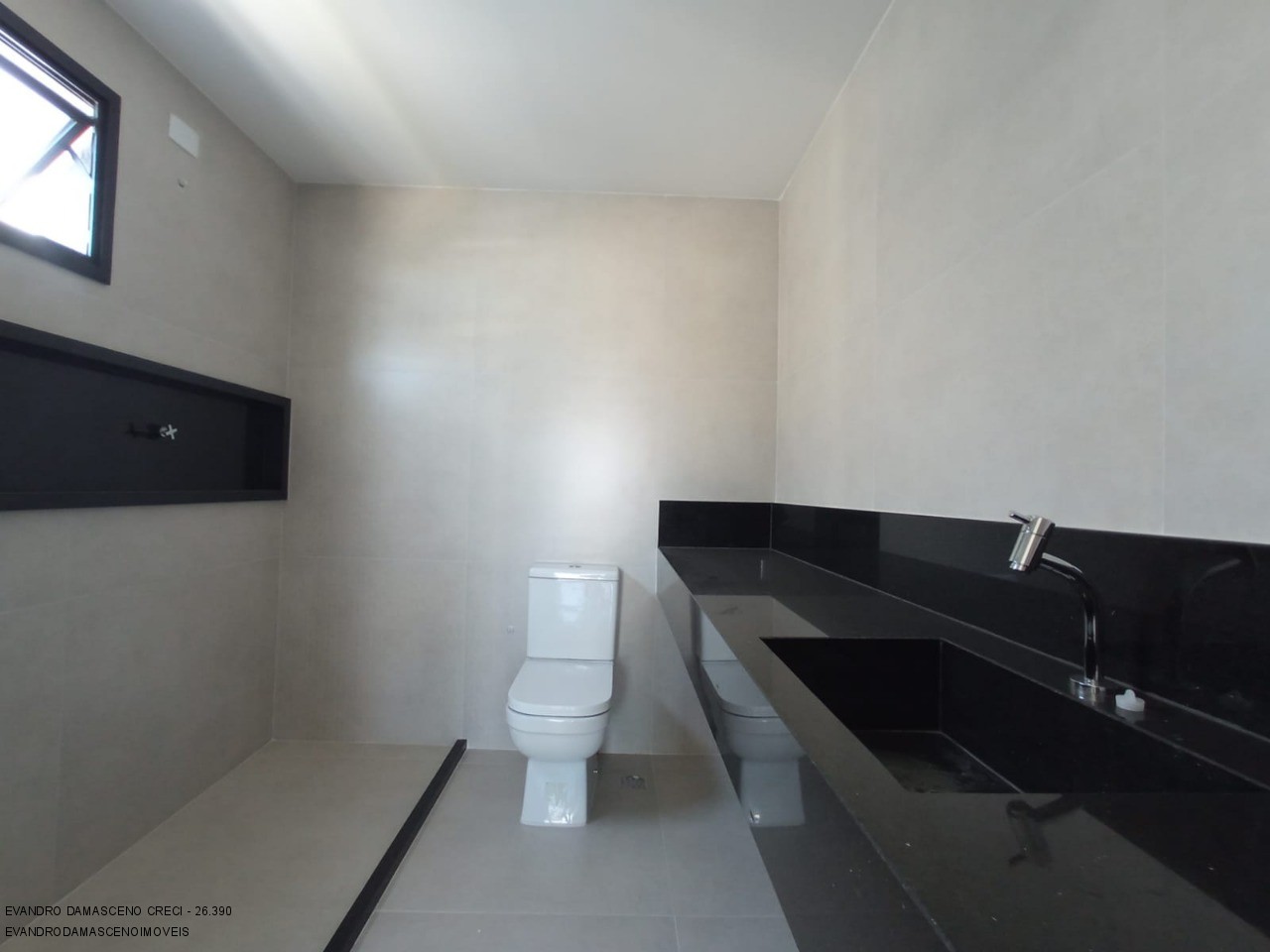 Casa à venda com 4 quartos, 280m² - Foto 15