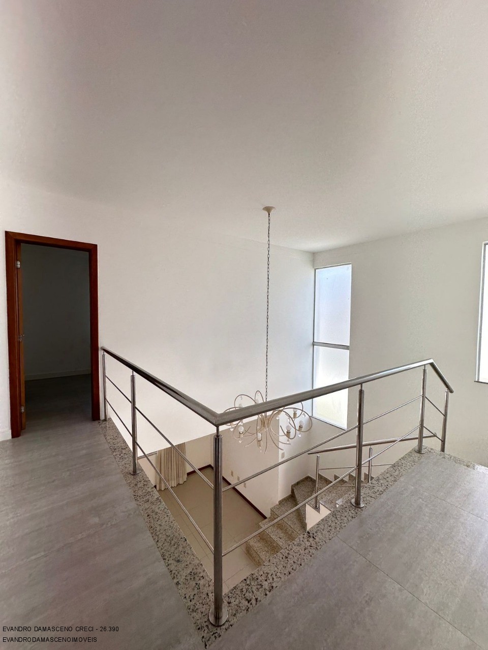 Casa à venda com 4 quartos, 250m² - Foto 16