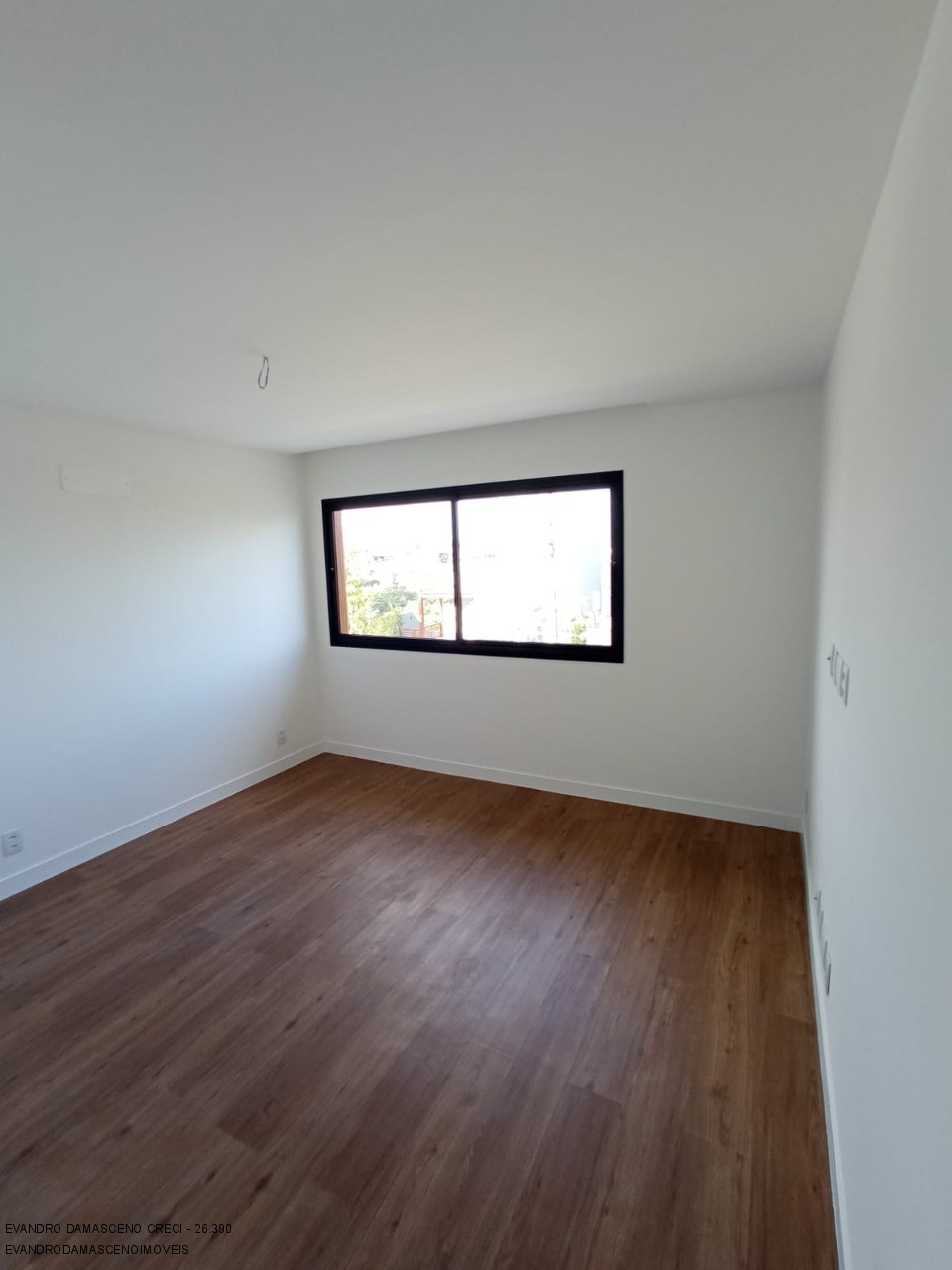 Casa à venda com 4 quartos, 250m² - Foto 24