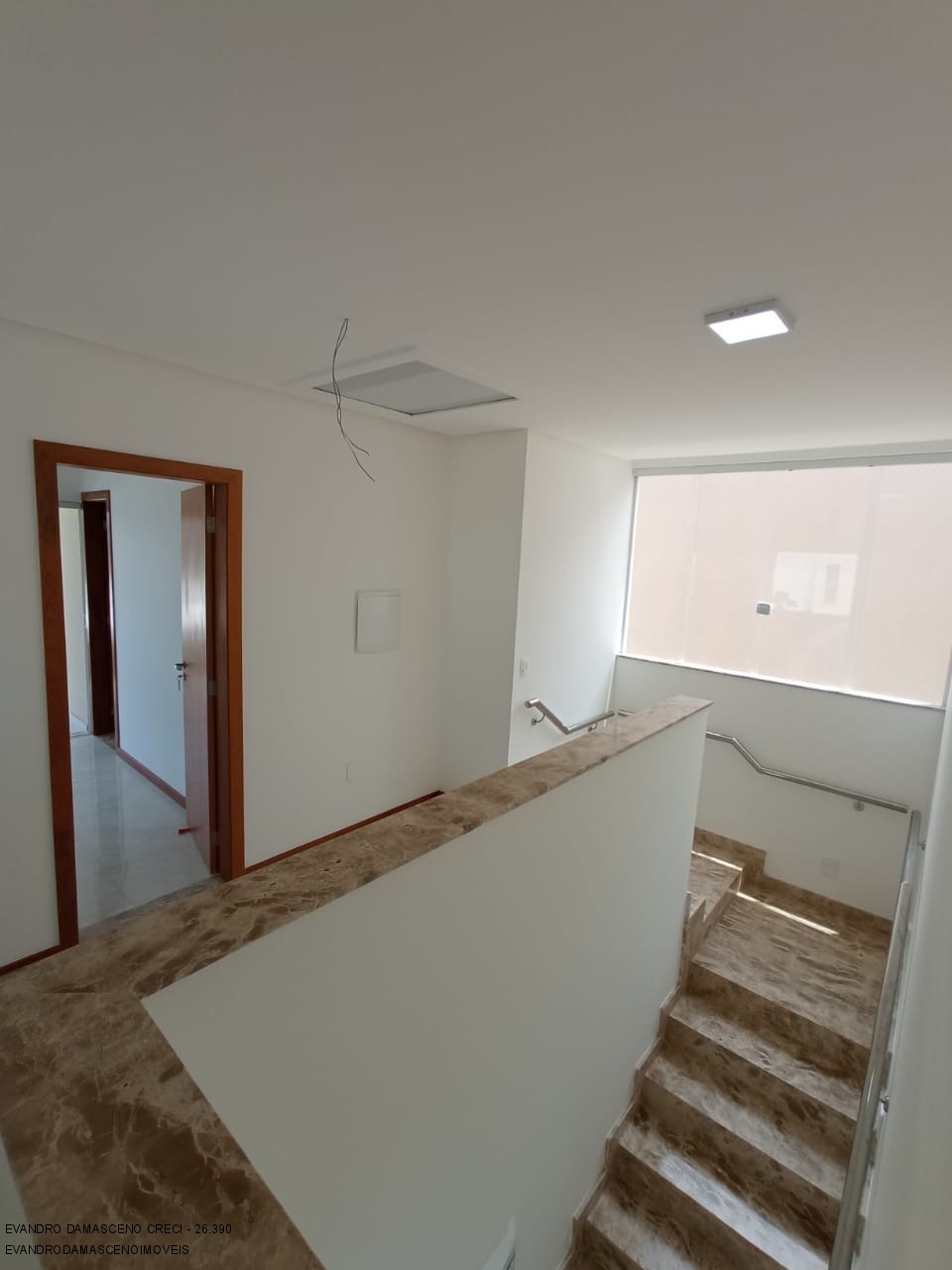 Casa à venda com 4 quartos, 220m² - Foto 21