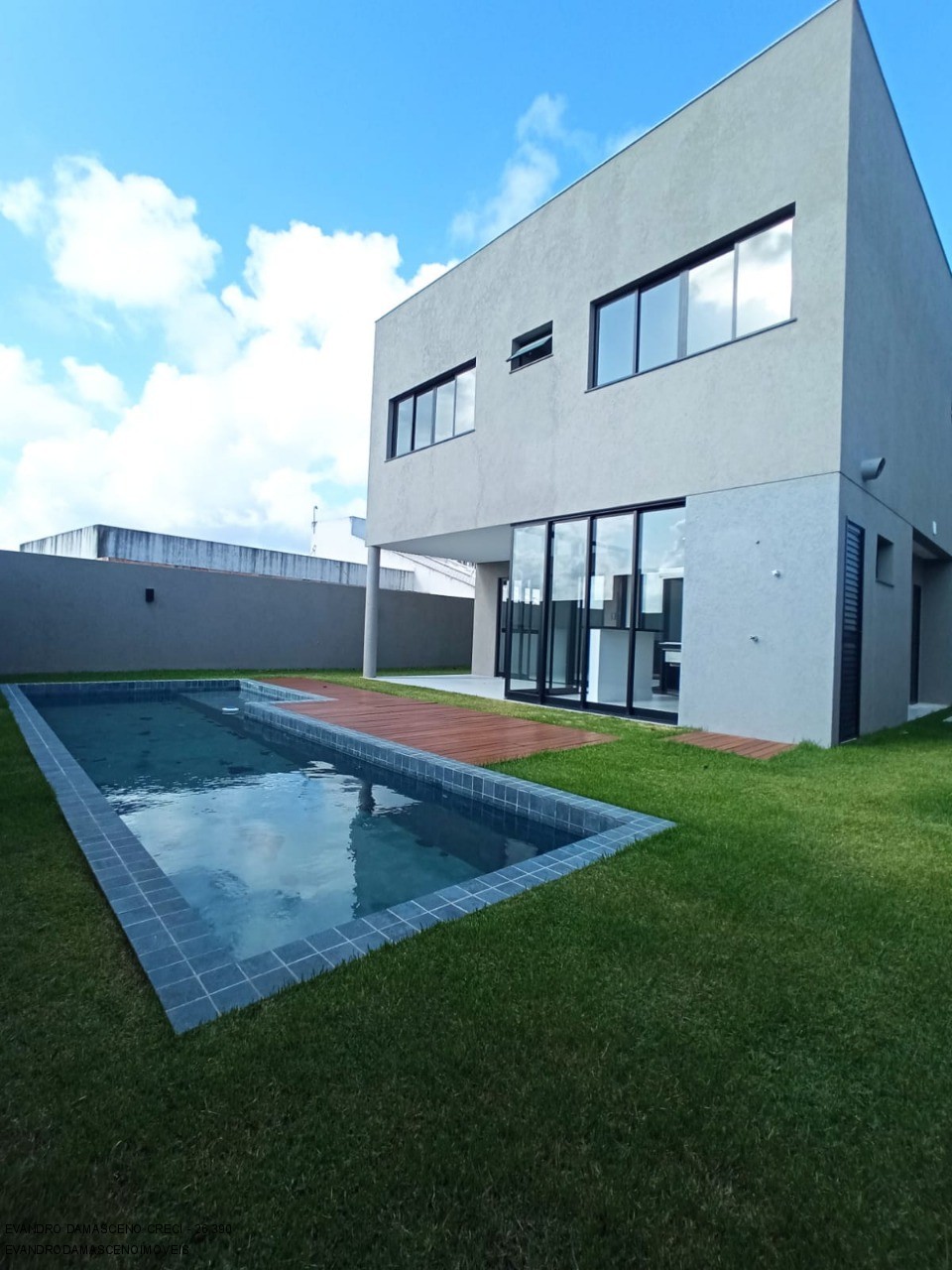 Casa à venda com 4 quartos, 280m² - Foto 8