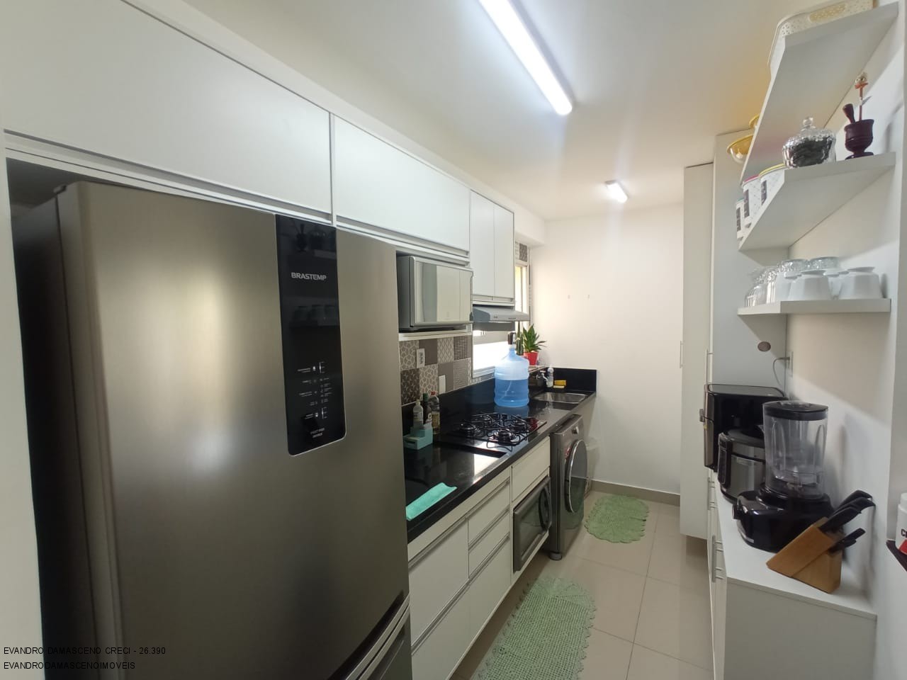 Apartamento à venda com 3 quartos, 71m² - Foto 3