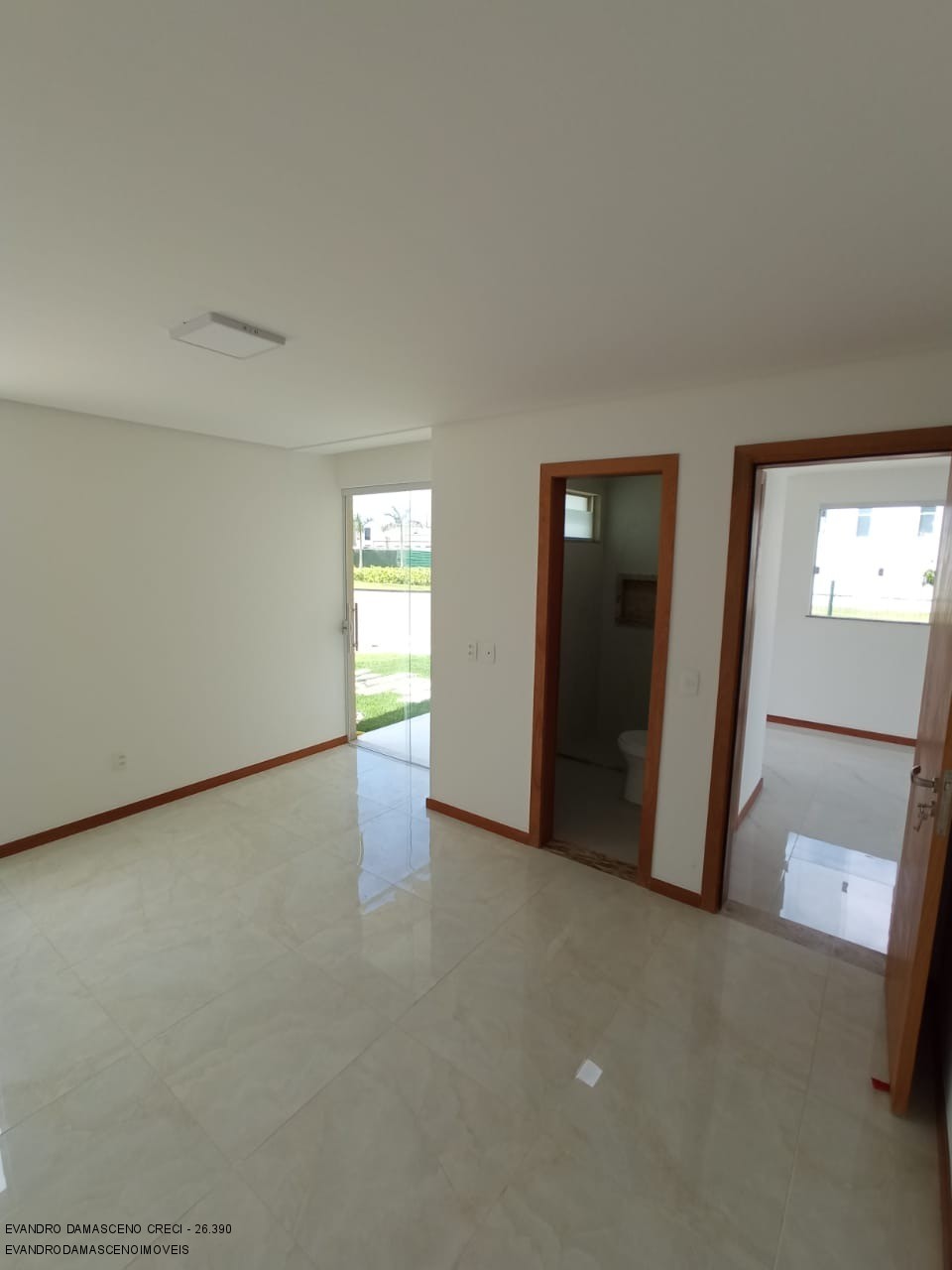 Casa à venda com 4 quartos, 220m² - Foto 17