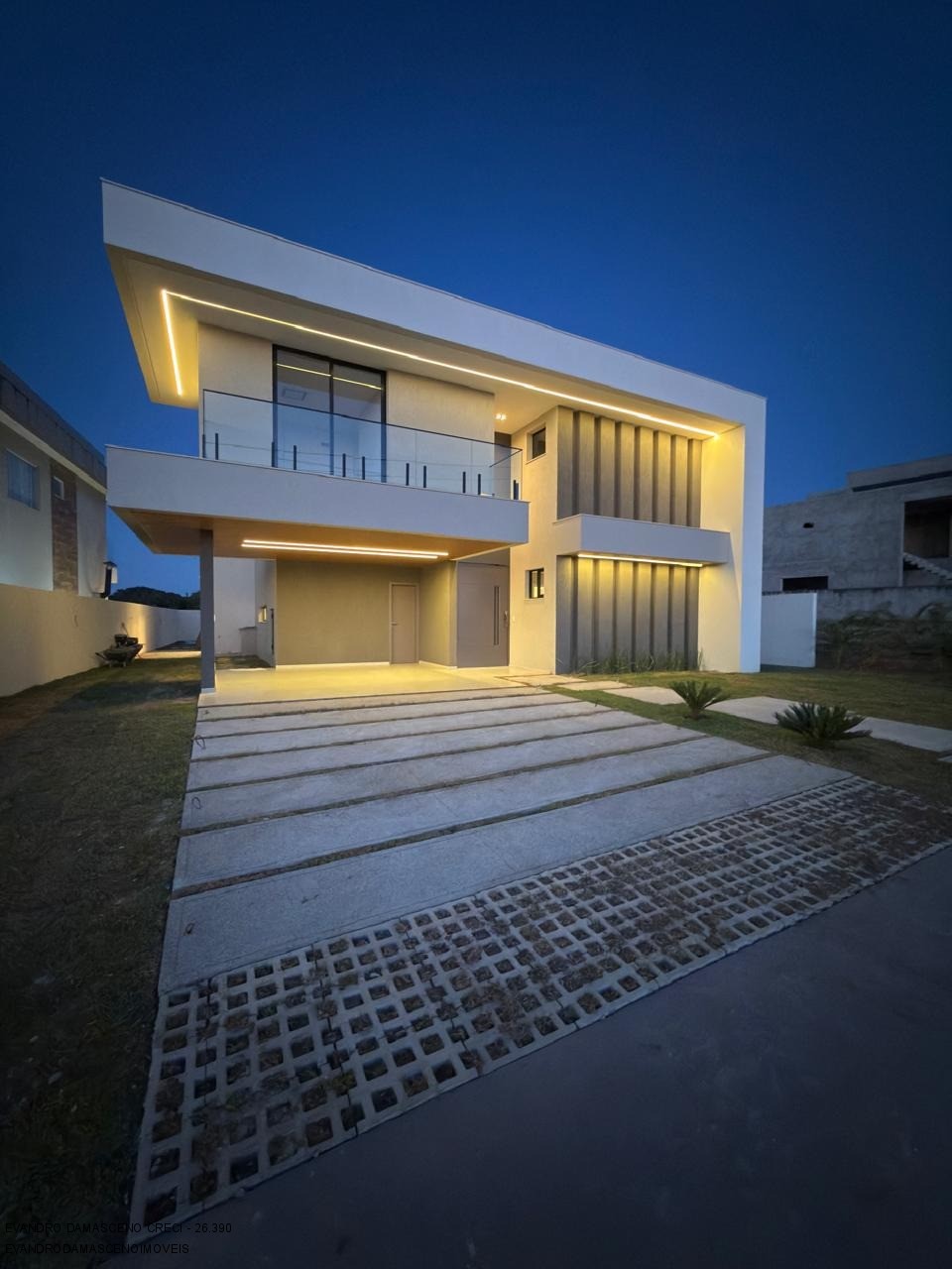 Casa, 4 quartos, 312 m² - Foto 1