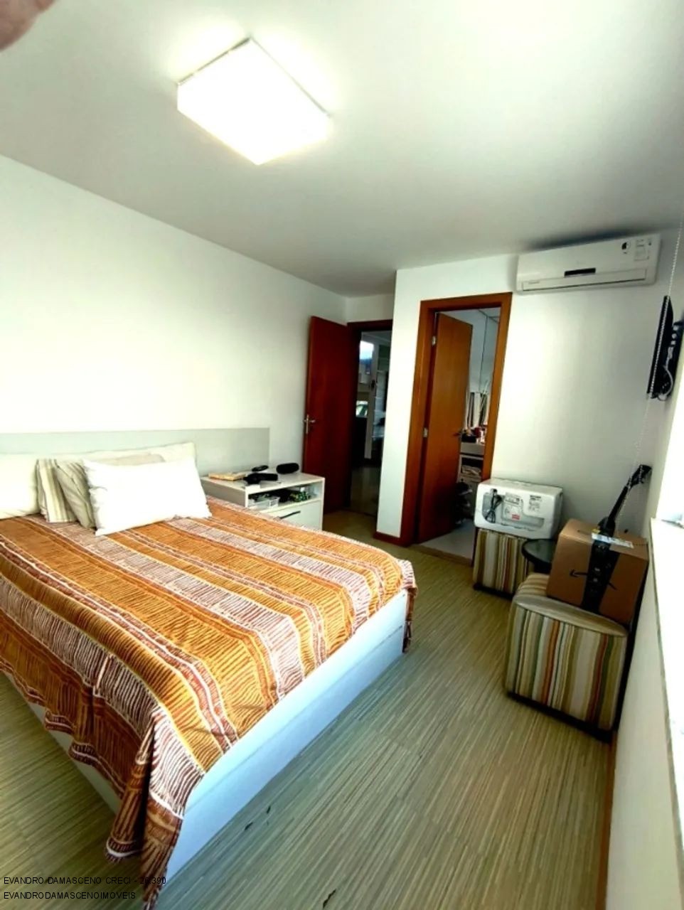 Casa, 4 quartos, 270 m² - Foto 21