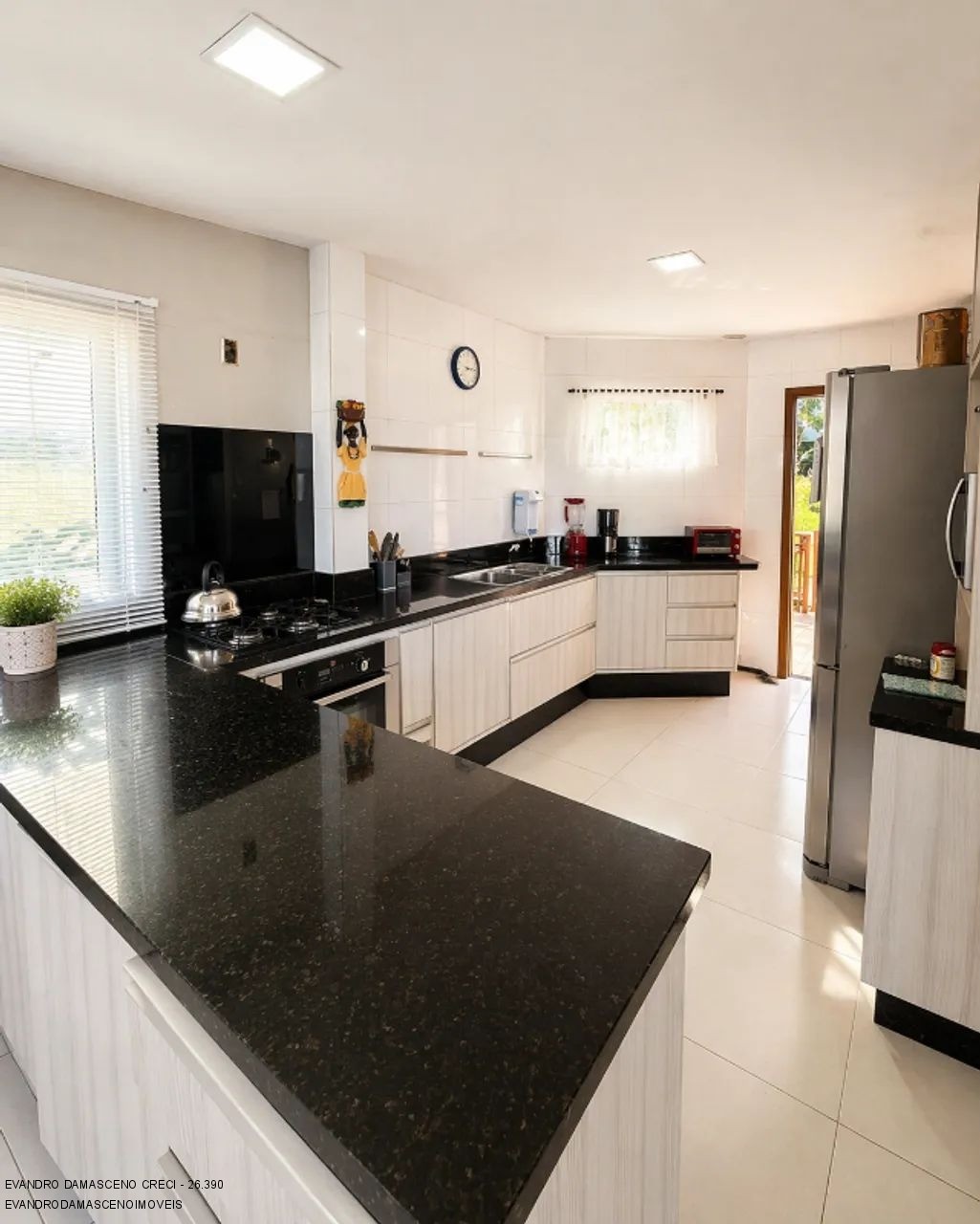 Casa, 4 quartos, 290 m² - Foto 10