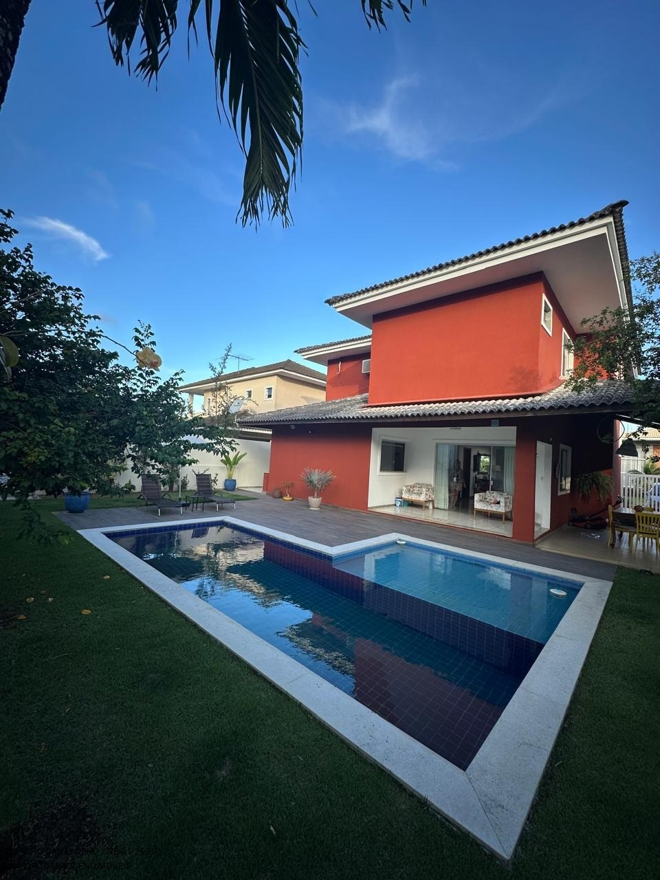 Casa, 4 quartos, 240 m² - Foto 1
