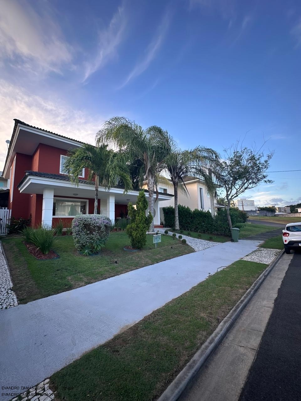 Casa, 4 quartos, 240 m² - Foto 2