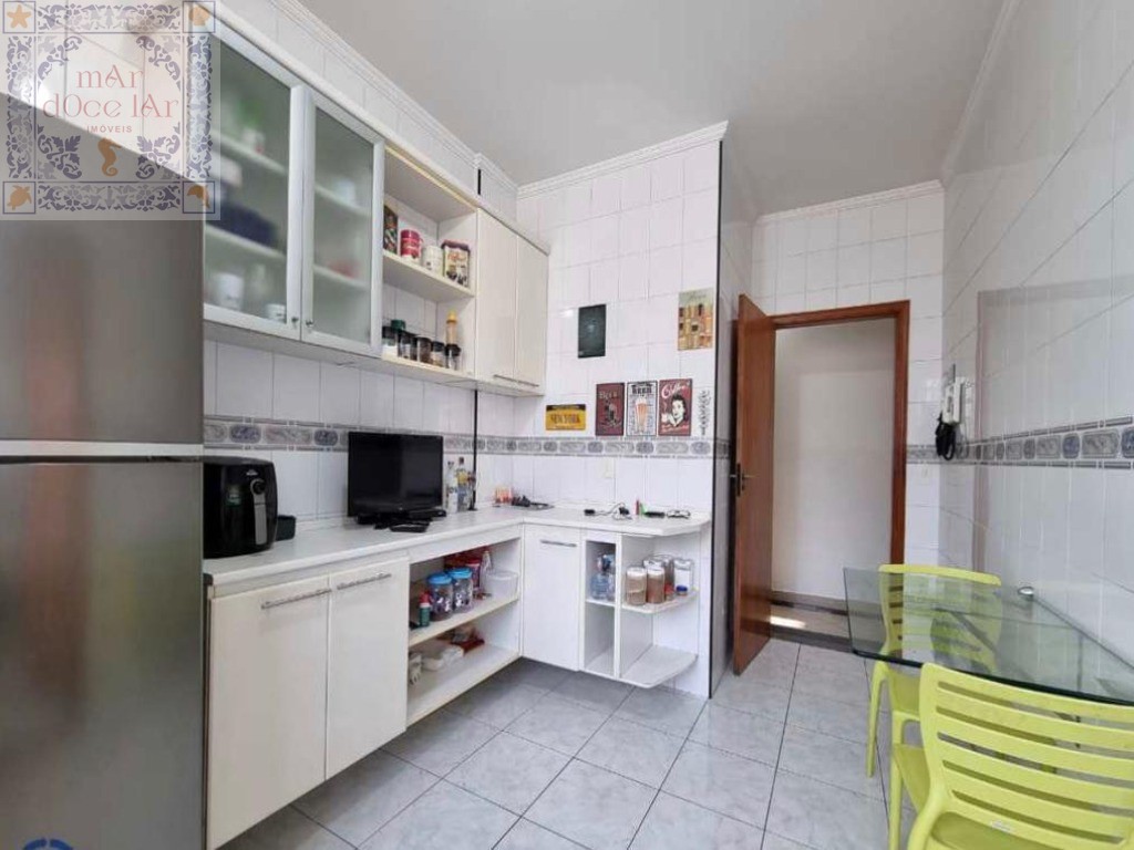 Casa à venda com 3 quartos, 108m² - Foto 4