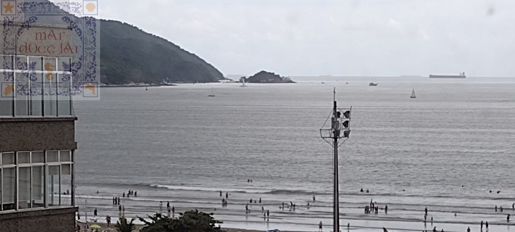 Apartamento com Vista Mar  a 100 metros da Praia no Boqueirão em Santos / SP