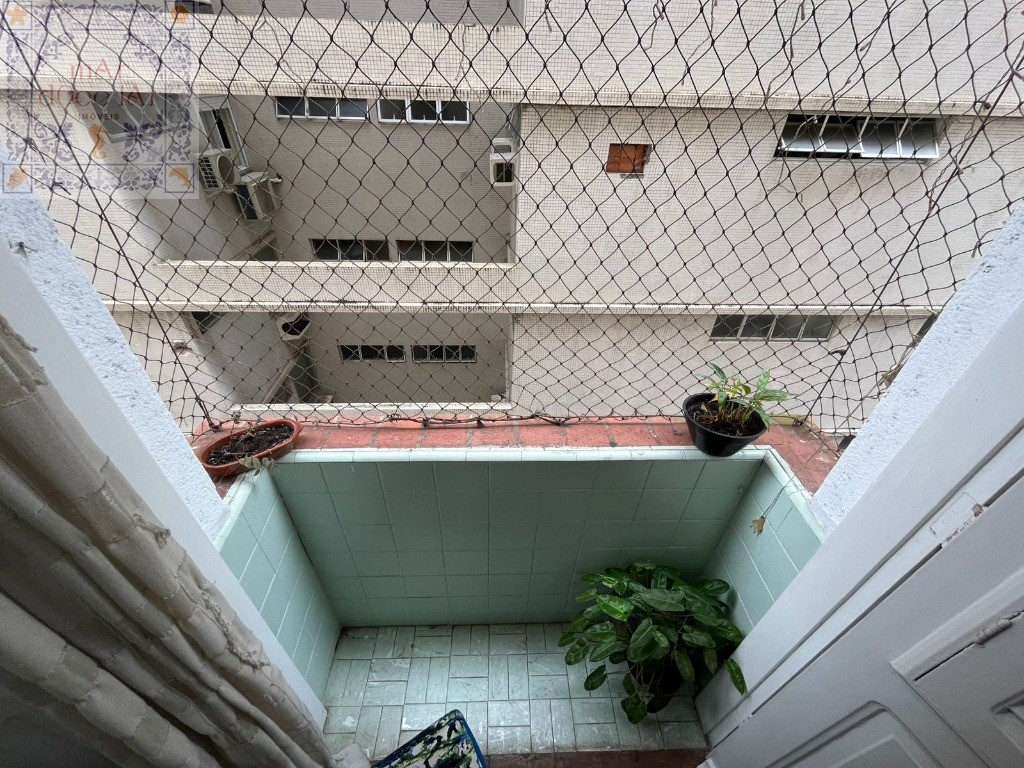 Apartamento à venda com 2 quartos, 80m² - Foto 2