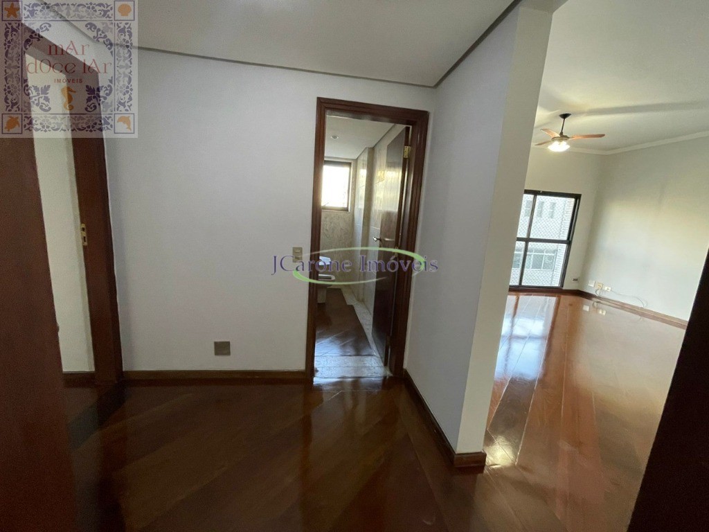 Apartamento à venda com 3 quartos, 150m² - Foto 5