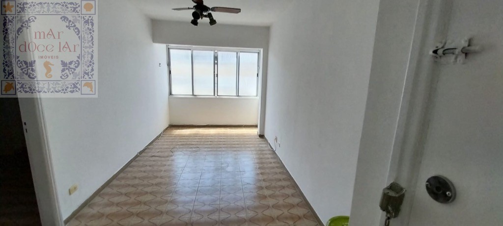 Apartamento a venda com 1 quarto na Quadra da Praia do Embare em Santos / SP