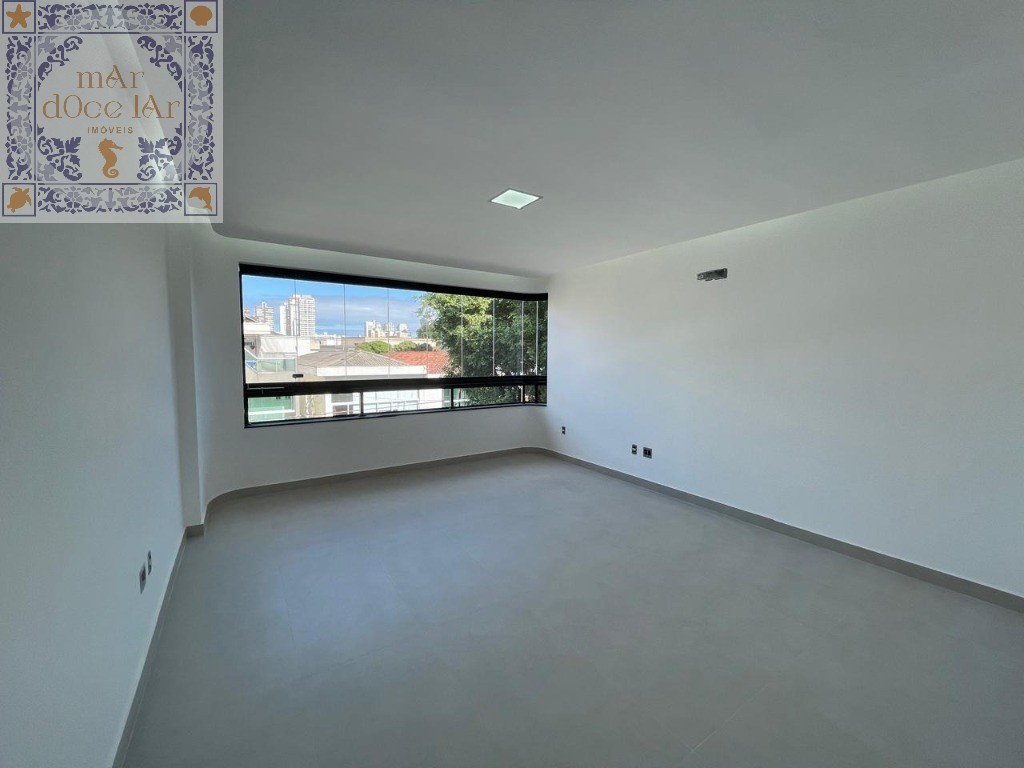 Casa, 4 quartos, 198 m² - Foto 1