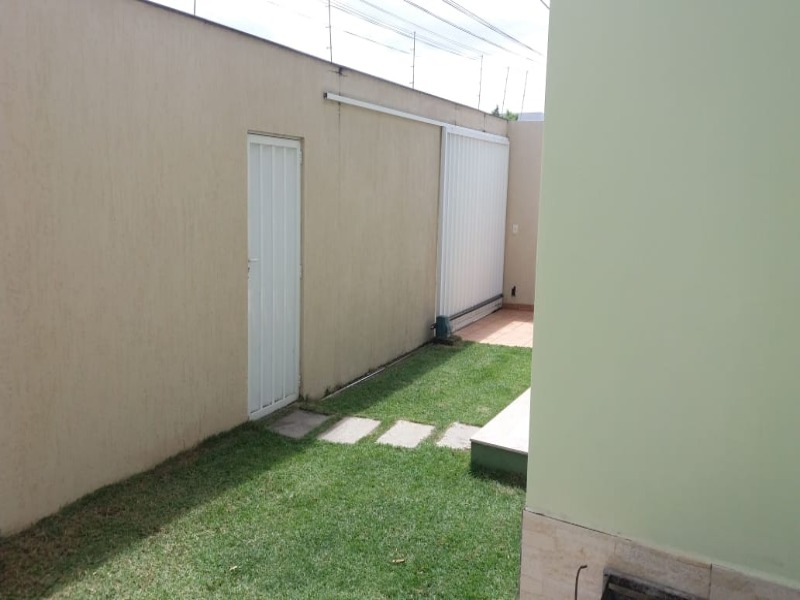 Casa à venda com 3 quartos, 205m² - Foto 12