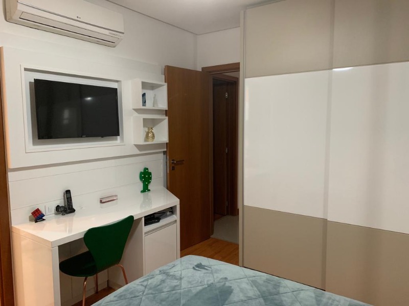 Apartamento à venda com 4 quartos, 184m² - Foto 19