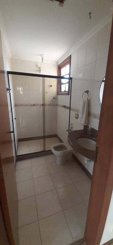 Casa à venda com 4 quartos, 180m² - Foto 14