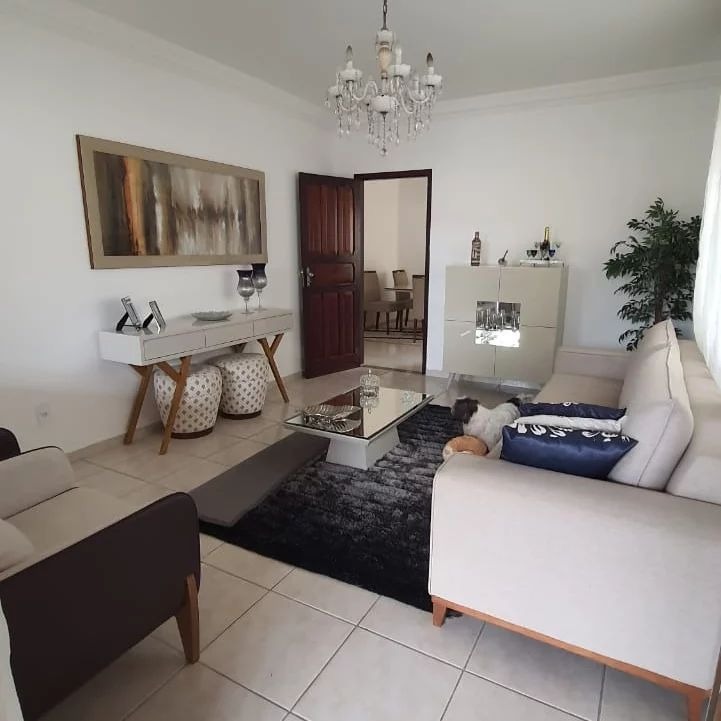 Casa à venda com 3 quartos, 205m² - Foto 4