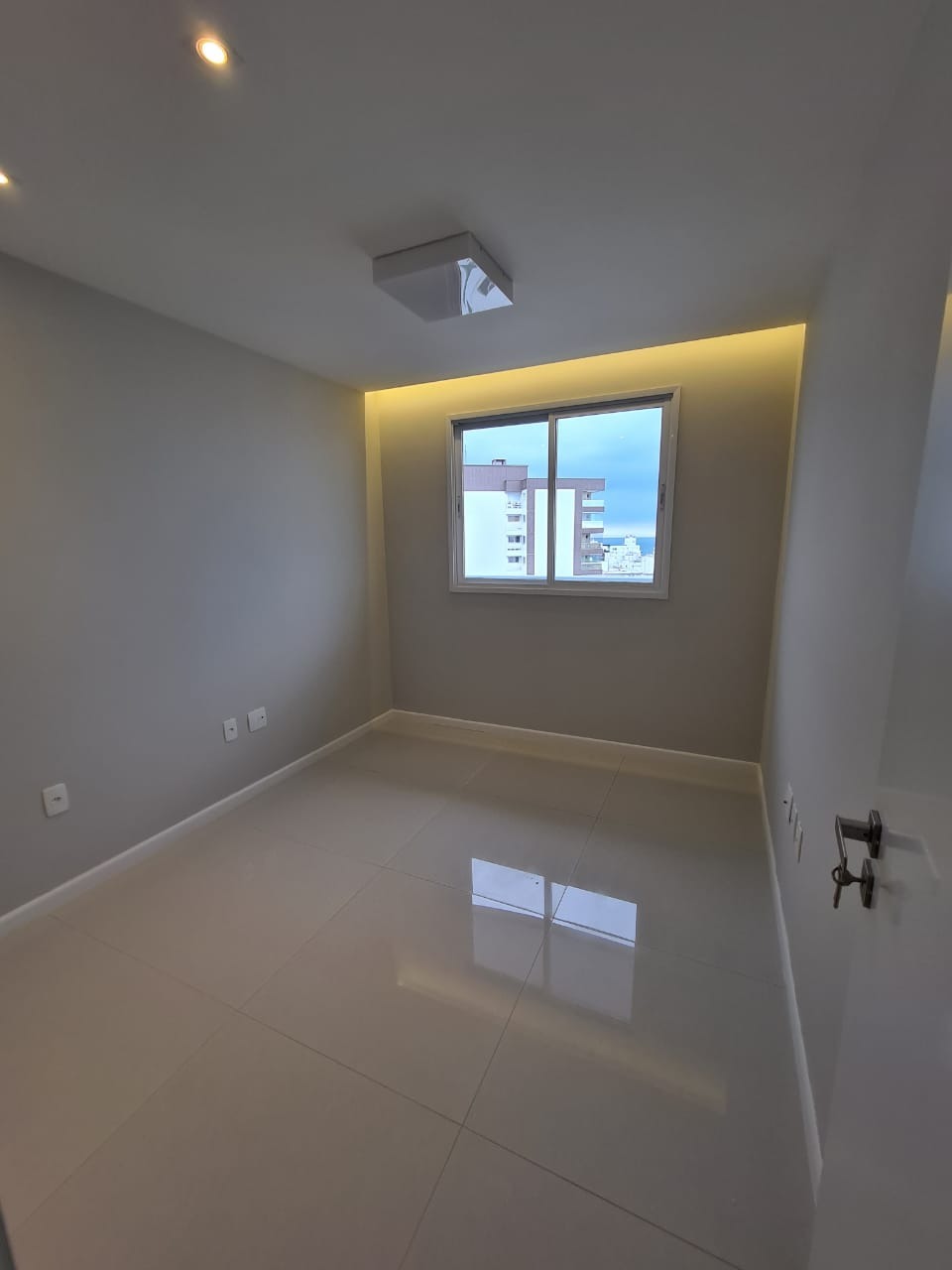 Apartamento à venda com 3 quartos, 120m² - Foto 21