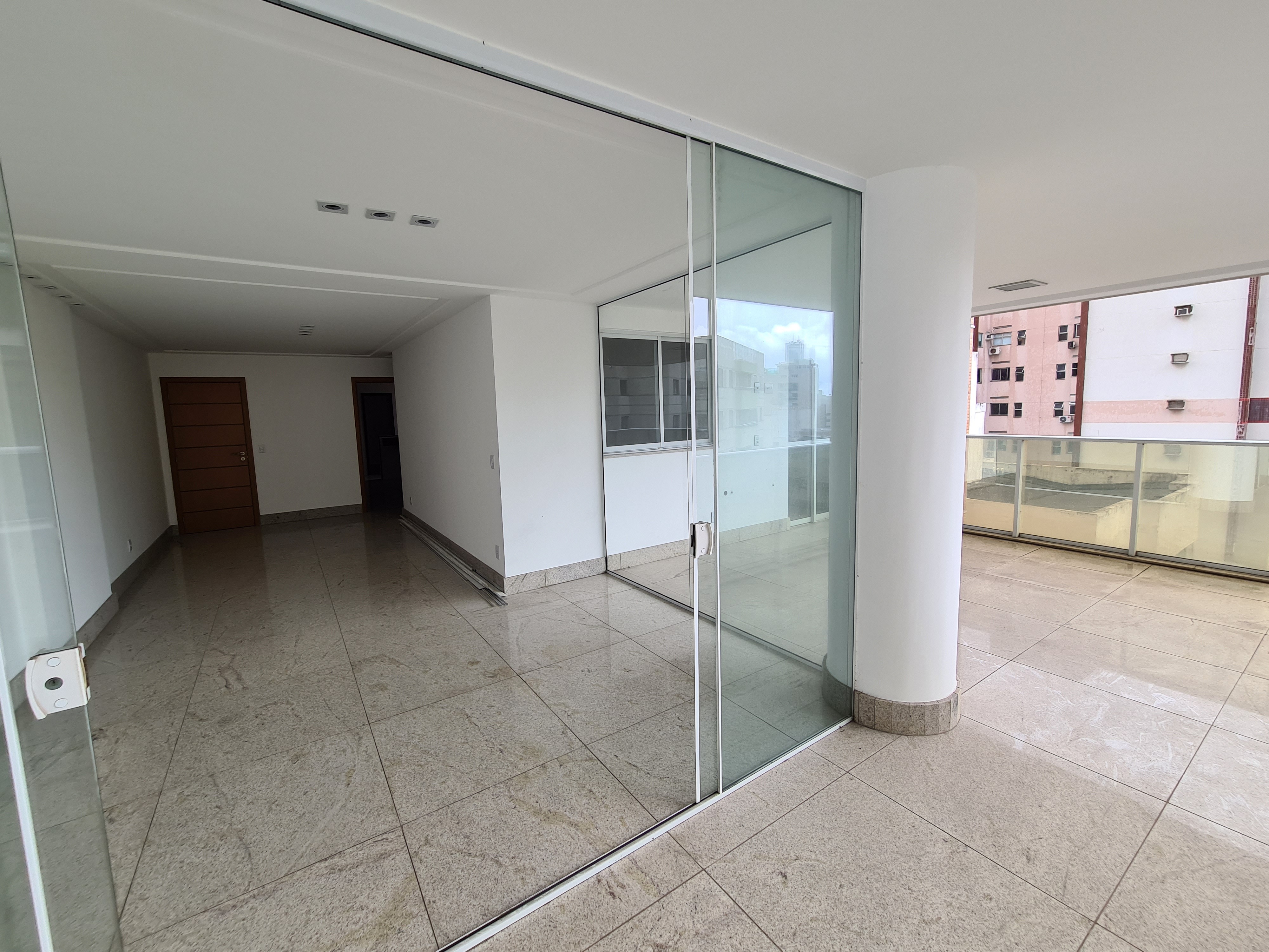 Apartamento à venda com 4 quartos, 141m² - Foto 22