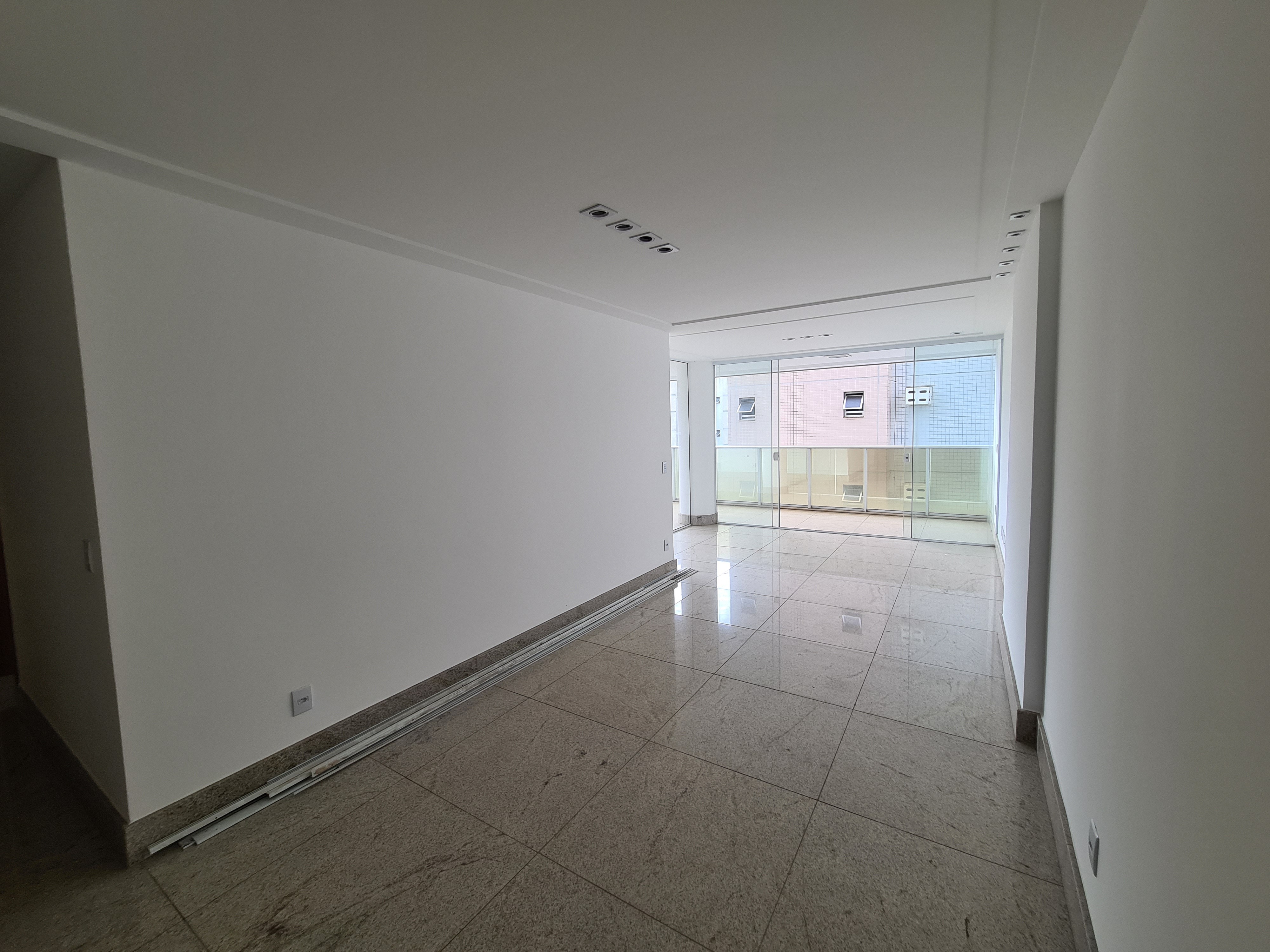 Apartamento à venda com 4 quartos, 141m² - Foto 21