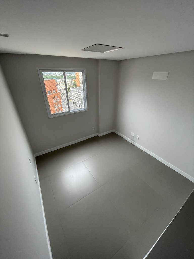 Apartamento à venda com 3 quartos, 96m² - Foto 3