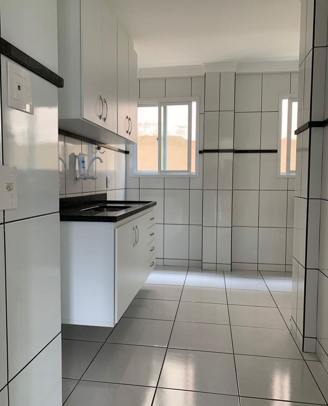 Apartamento à venda com 12 quartos, 1000m² - Foto 4