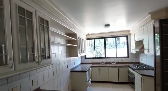 Casa à venda com 5 quartos, 650m² - Foto 7