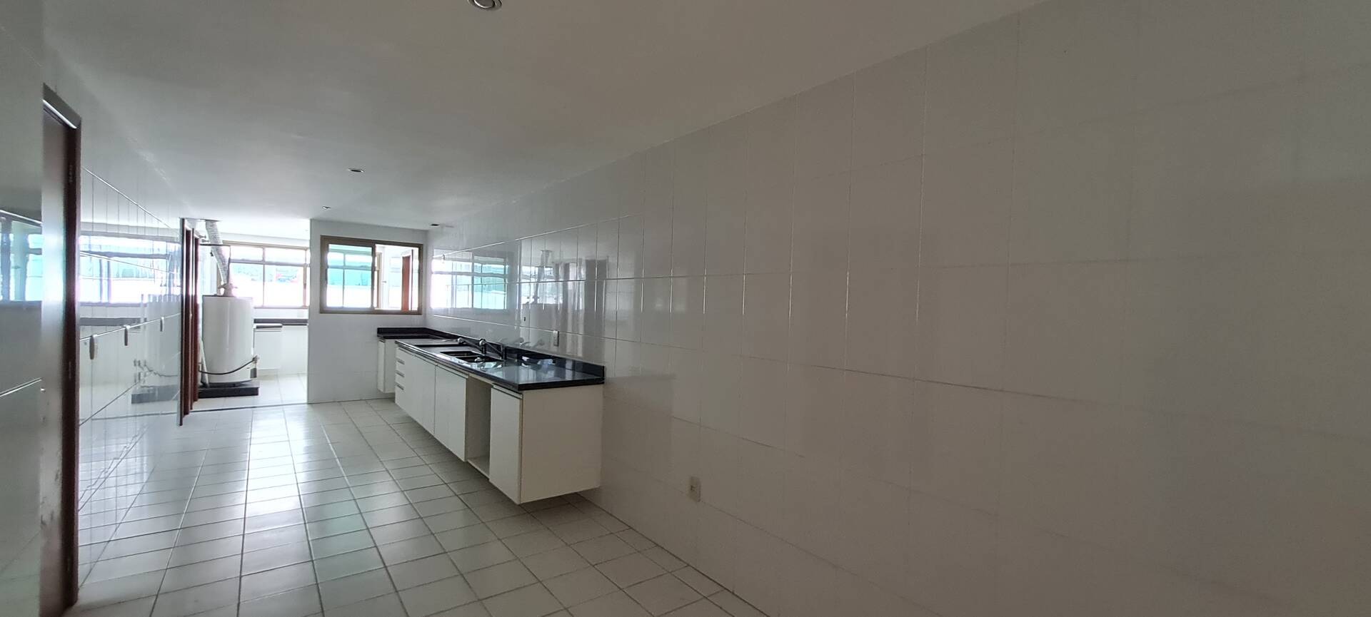 Apartamento à venda com 4 quartos, 265m² - Foto 10