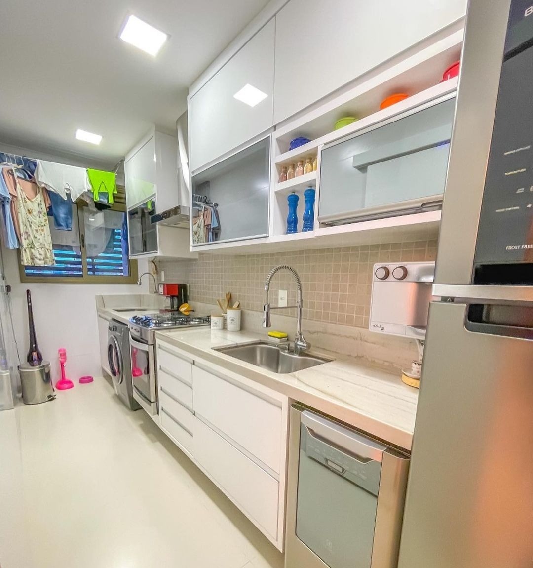 Apartamento à venda com 2 quartos, 72m² - Foto 8