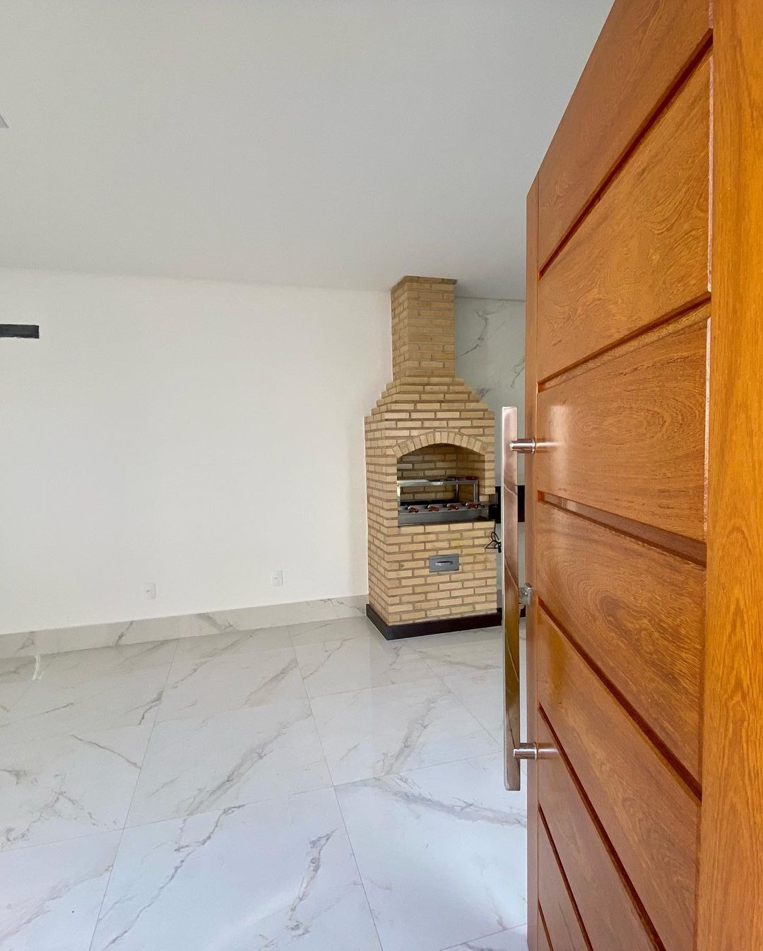 Casa à venda com 3 quartos, 360m² - Foto 4