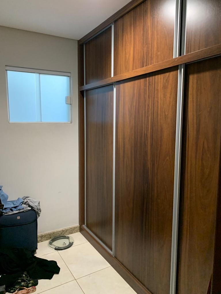 Casa à venda com 3 quartos, 200m² - Foto 3