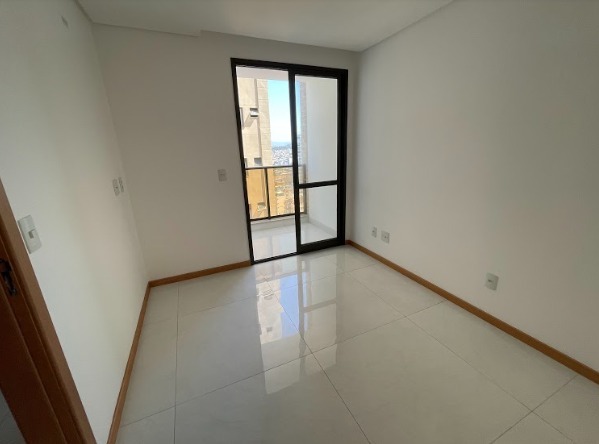 Apartamento à venda com 3 quartos, 95m² - Foto 13