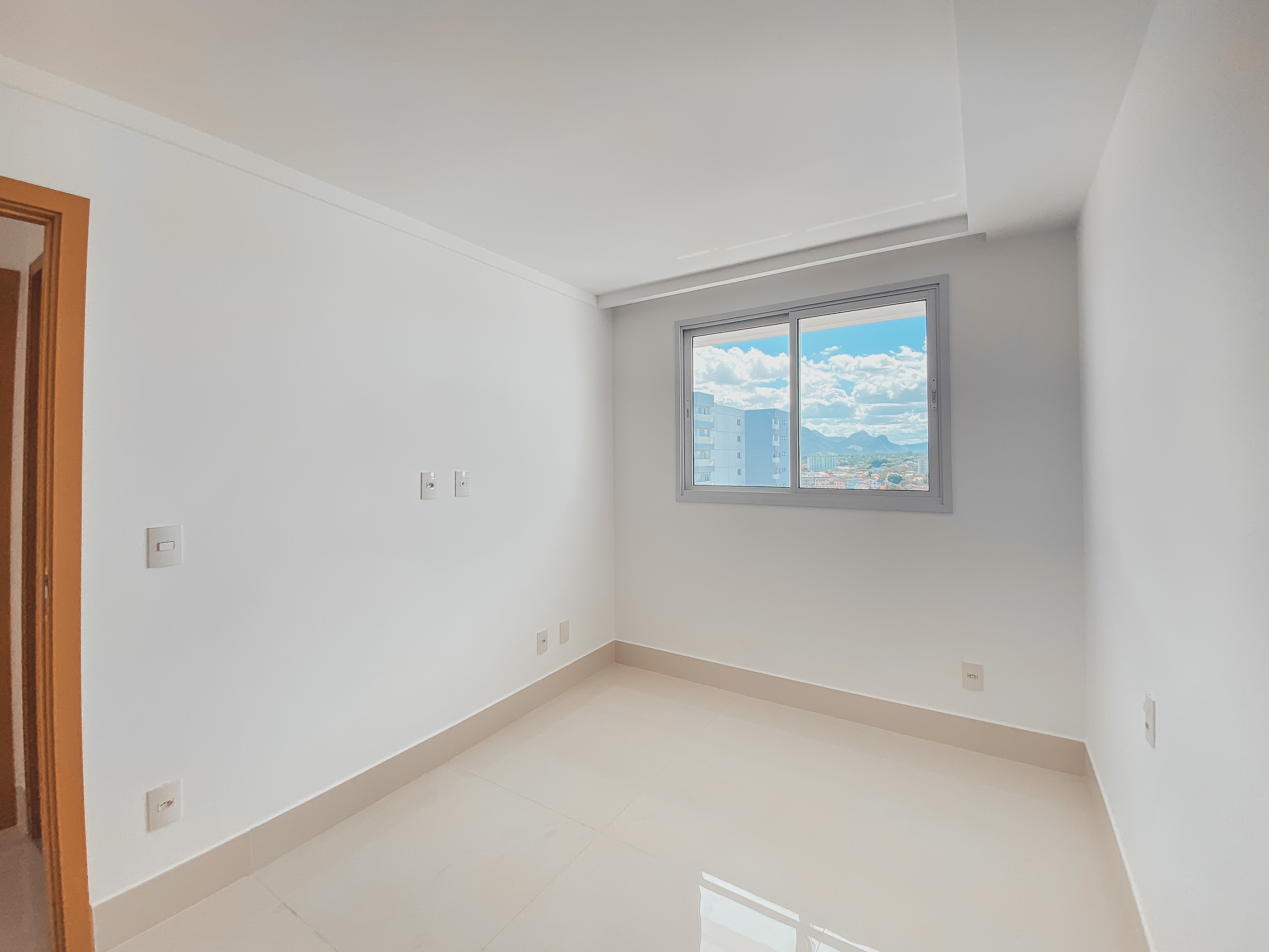 Apartamento à venda com 2 quartos, 64m² - Foto 5