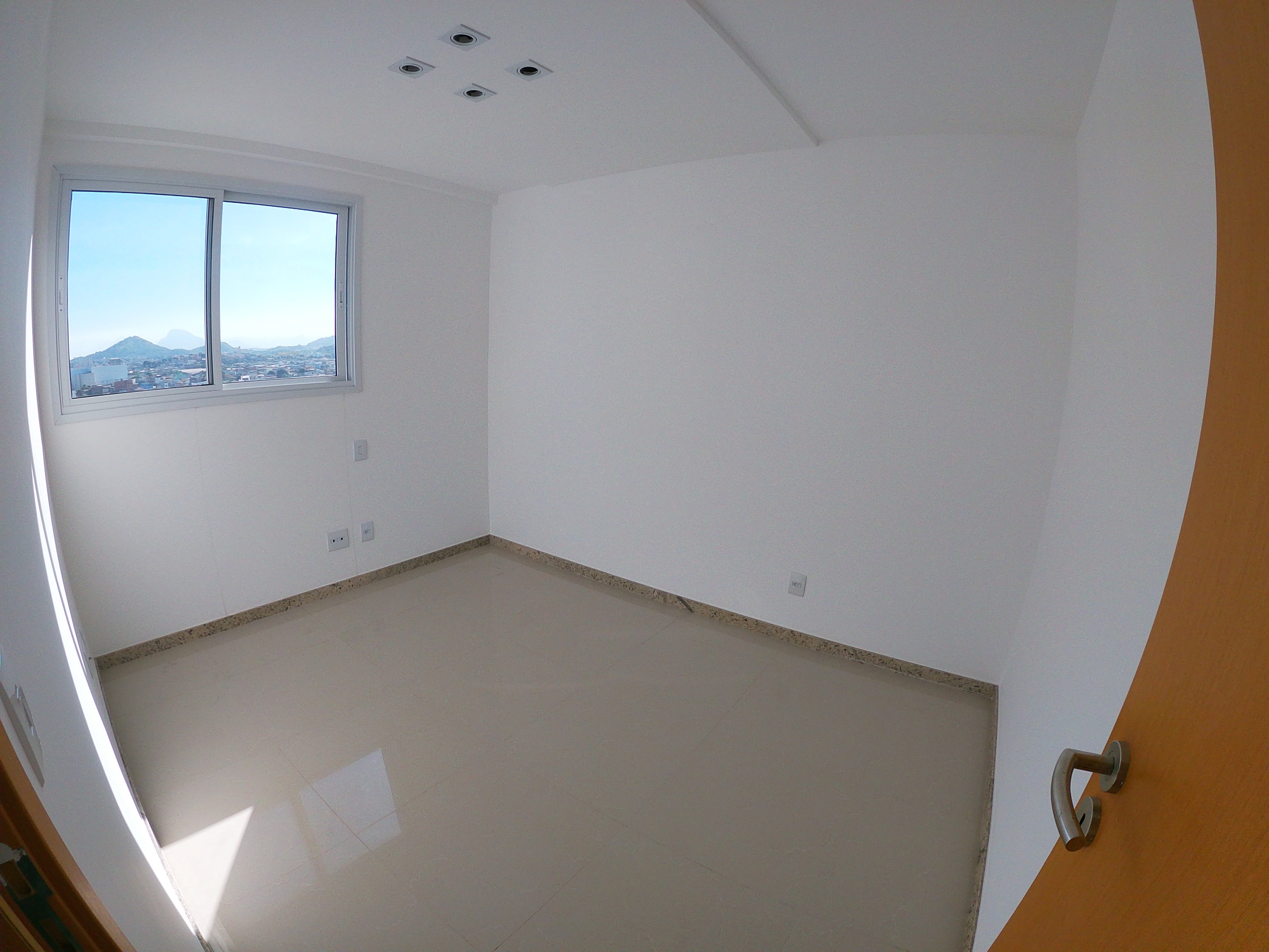 Apartamento à venda com 2 quartos, 68m² - Foto 8