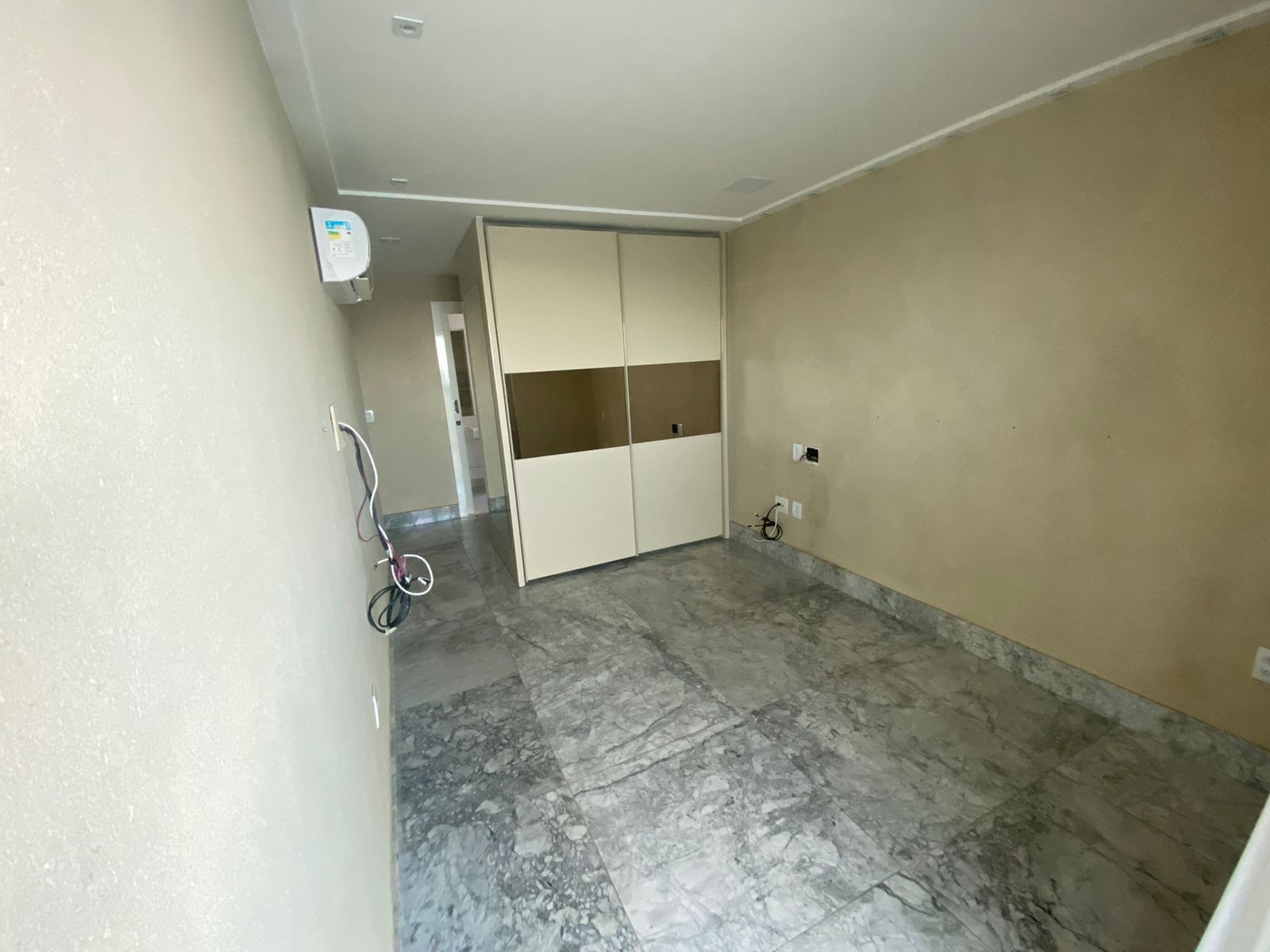 Apartamento à venda com 4 quartos, 148m² - Foto 7