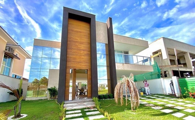 Casa à venda com 5 quartos, 500m² - Foto 1