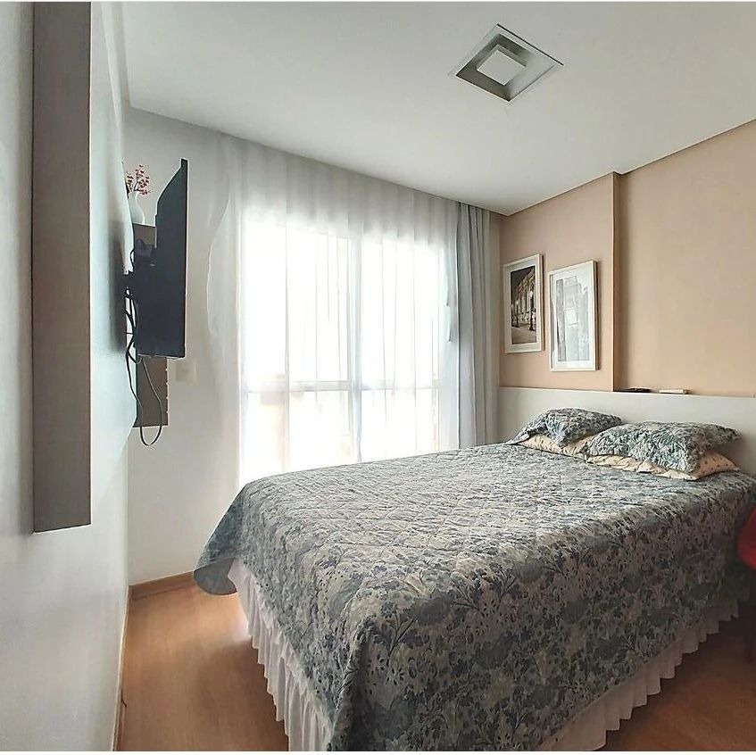 Apartamento à venda com 3 quartos, 140m² - Foto 3