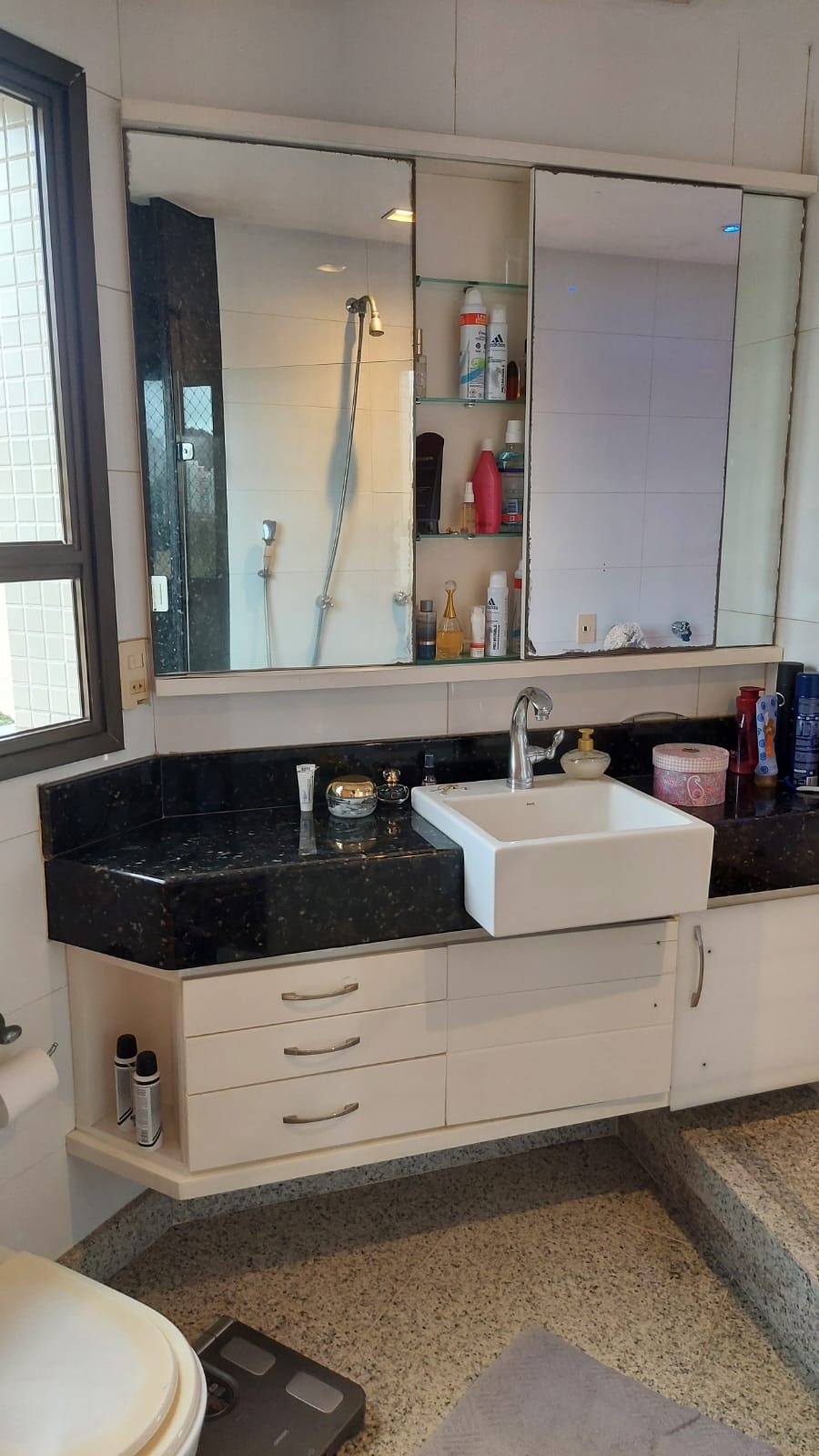 Apartamento à venda com 4 quartos, 214m² - Foto 9