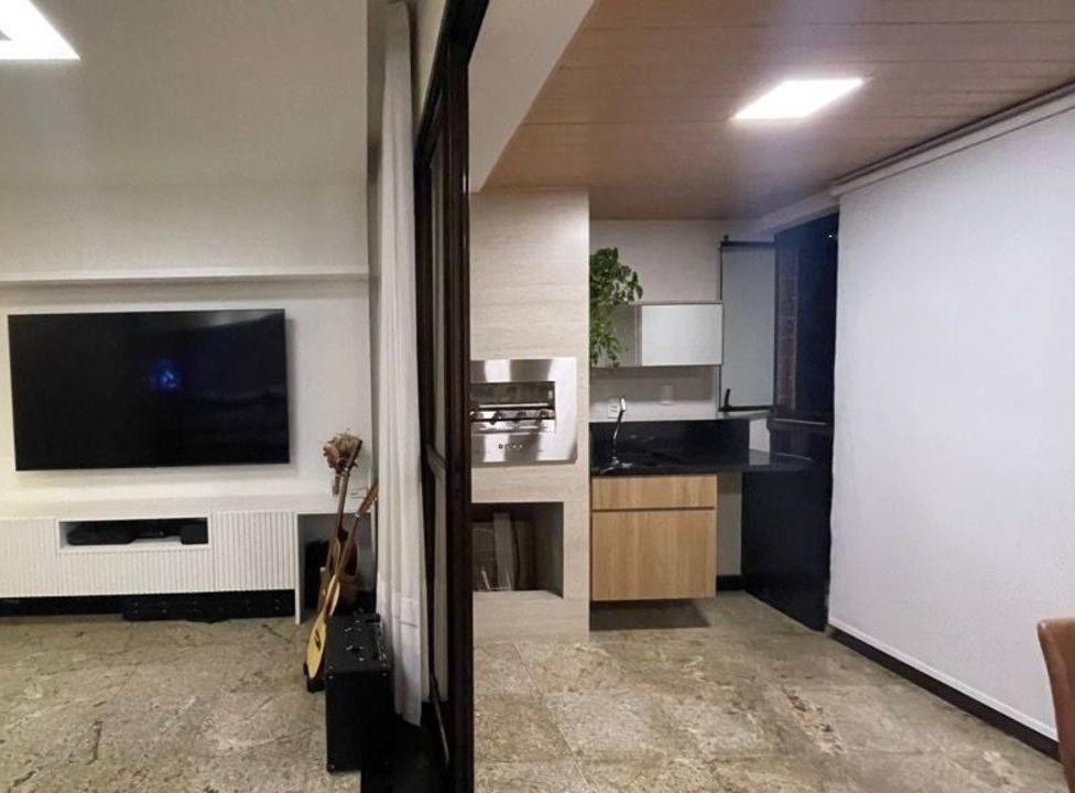 Apartamento à venda com 4 quartos, 270m² - Foto 17