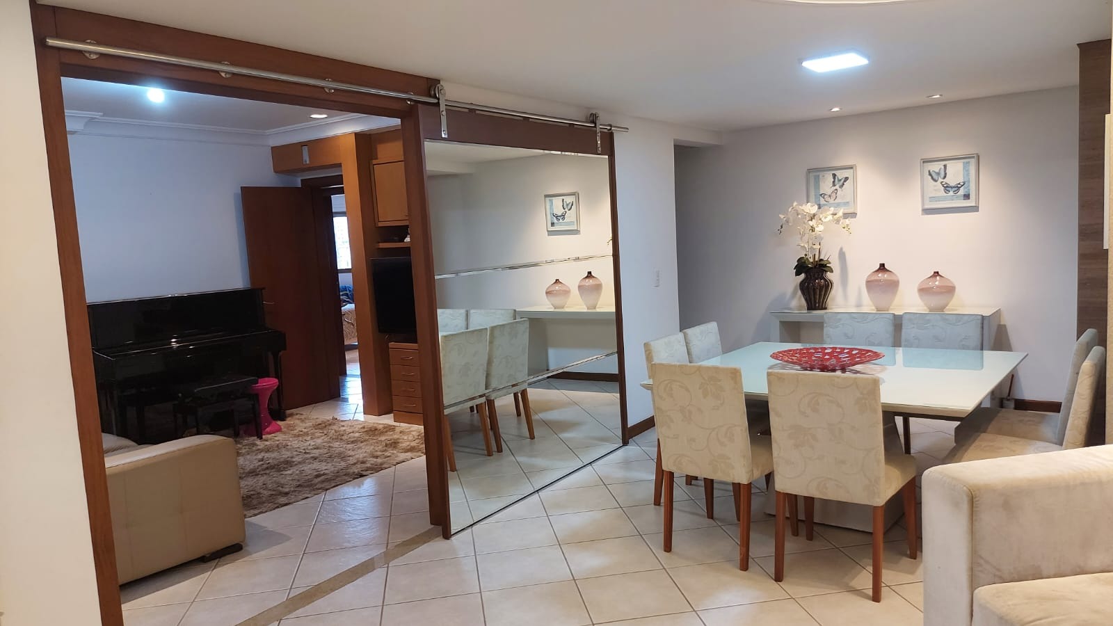 Apartamento à venda com 4 quartos, 214m² - Foto 17