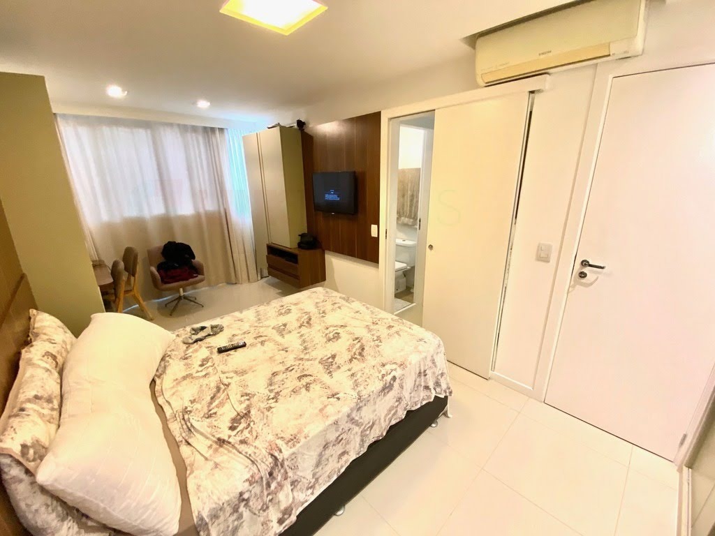 Apartamento à venda com 3 quartos, 140m² - Foto 10