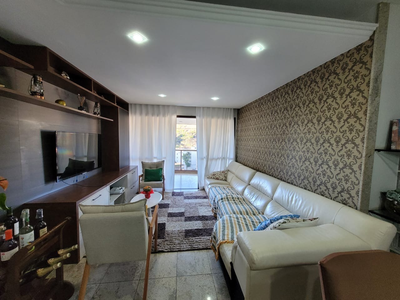 Apartamento à venda com 4 quartos, 145m² - Foto 13